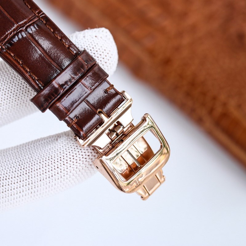 Jaeger-LeCoultre Master Series Multi-Time Zone Replica Watch with Iconic Features-8