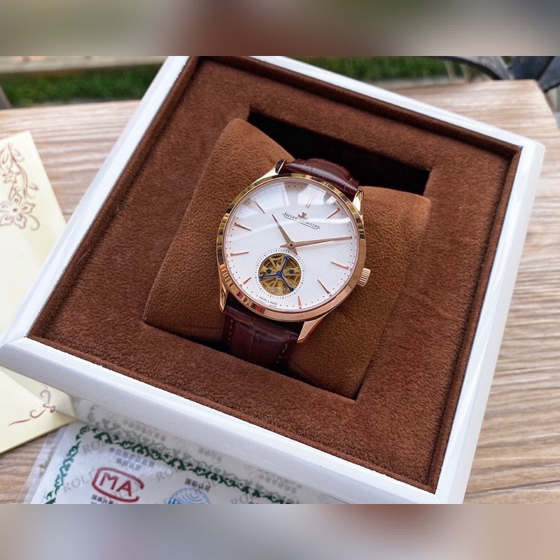 Jaeger LeCoultre Master Series Men's Replica Watch Simple Two-Hand Tourbillon-6