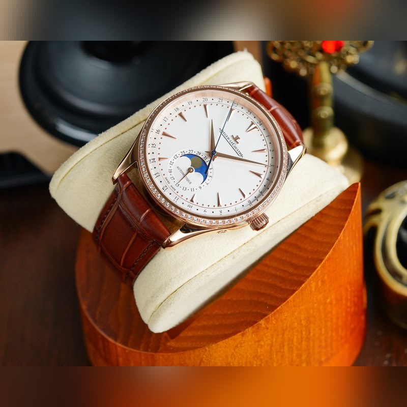 Jaeger-LeCoultre Master Moonphase 39mm 24-hour subdial exquisite craftsmanship-3