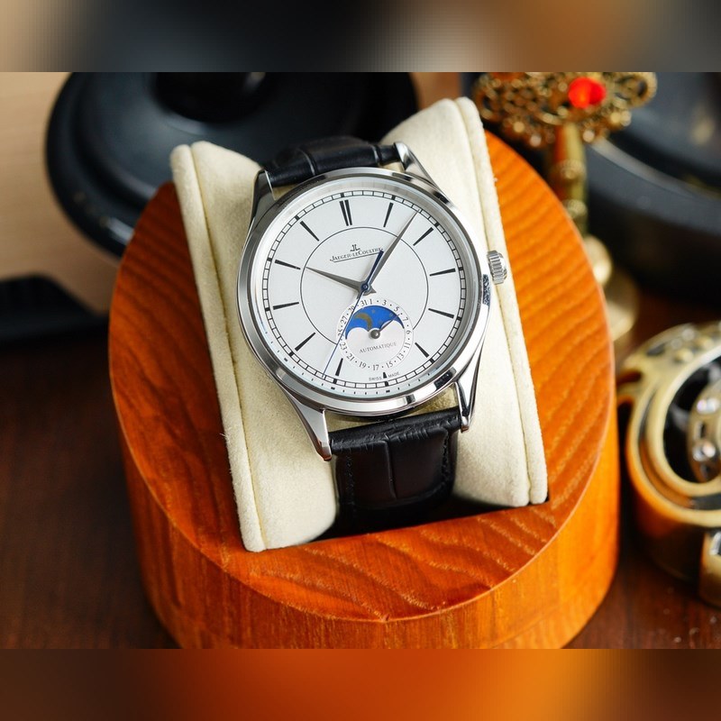Jaeger-LeCoultre Master Ultra Thin Moon 39mm 24-Hour Function -1