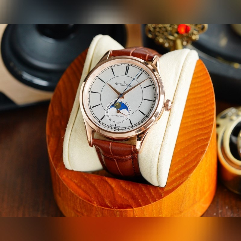 Jaeger-LeCoultre Master Moon Phase 39mm 24-Hour Subdial Quality Craftsmanship-2