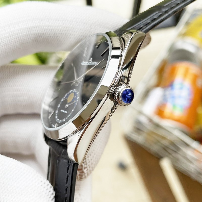 Jaeger LeCoultre Master Collection Men's Replica Watch Classic Three-Hand Design-6