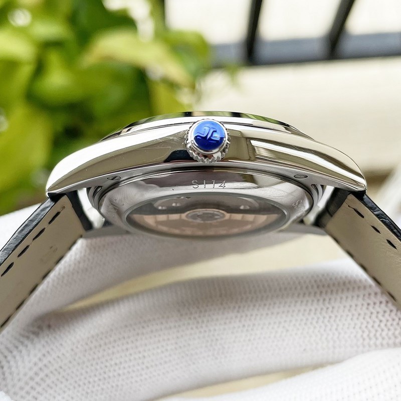 Jaeger LeCoultre Master Series Classic Men's Replica Watch-3