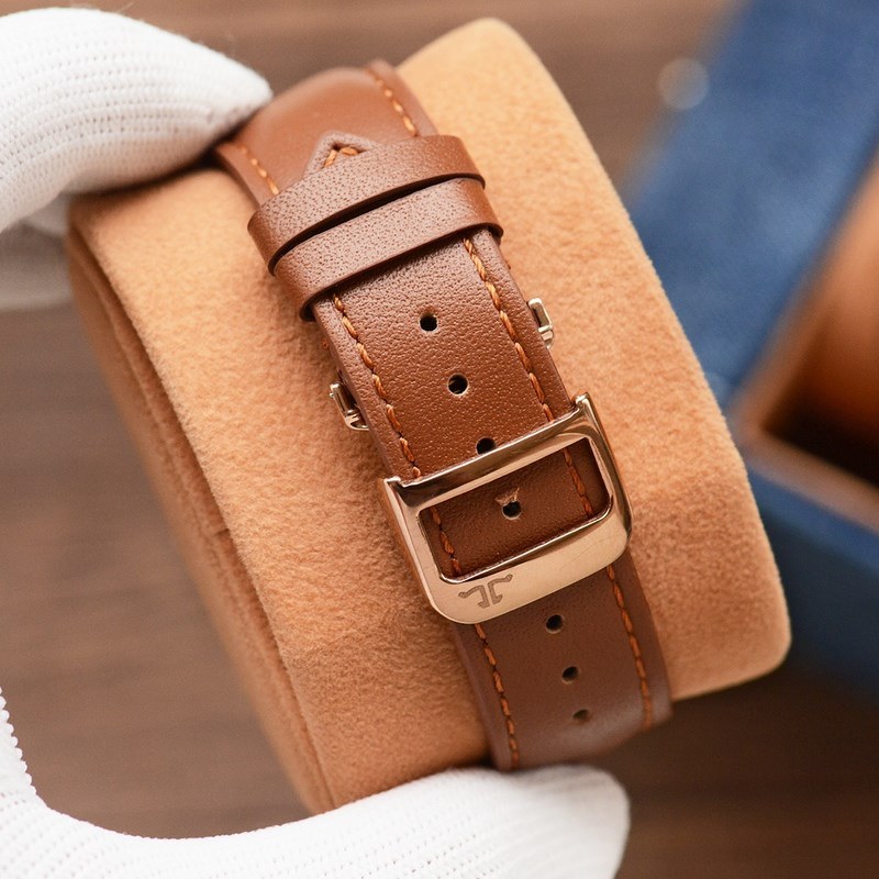 Jaeger-LeCoultre Master Series Multi-Time Zone Replica Watch Features-6