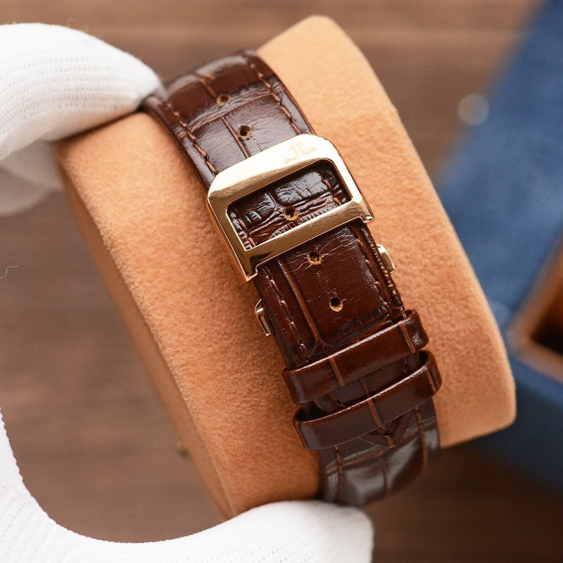 Jaeger-LeCoultre Master Series Multi-Time Zone Replica Watch with Iconic Features-5