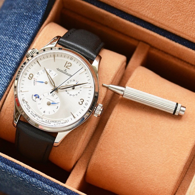 Jaeger-LeCoultre Master Series Multi-Time Zone Replica Watch with Iconic Features-7