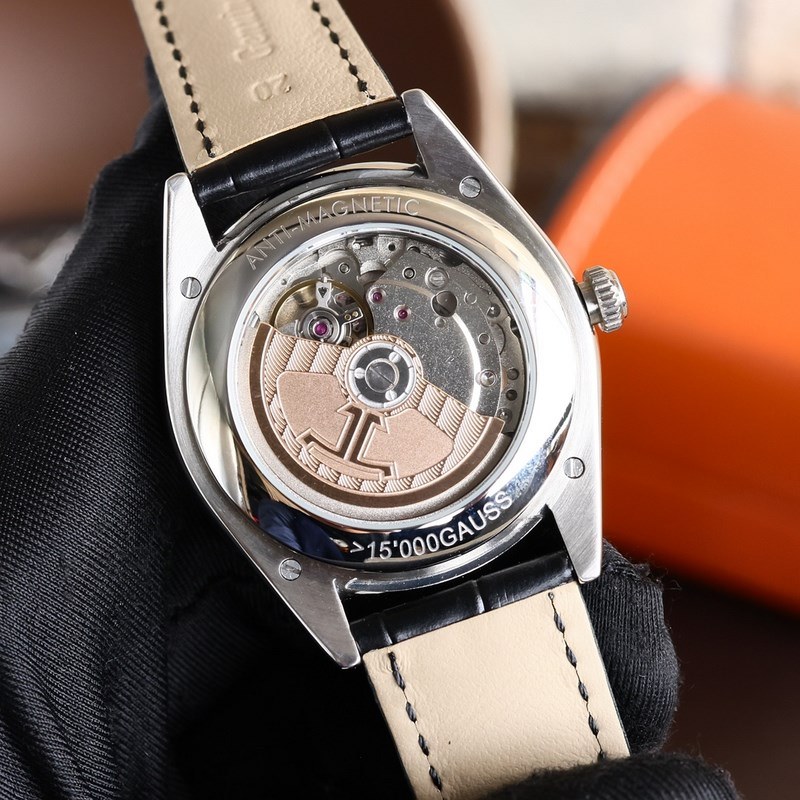 Jaeger-LeCoultre Master Ultra Thin 1238420 Elegant Slim Replica Watch-8