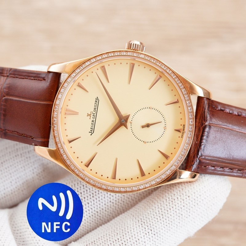 Jaeger-LeCoultre Master 40mm x 9mm Small Seconds Dial-3