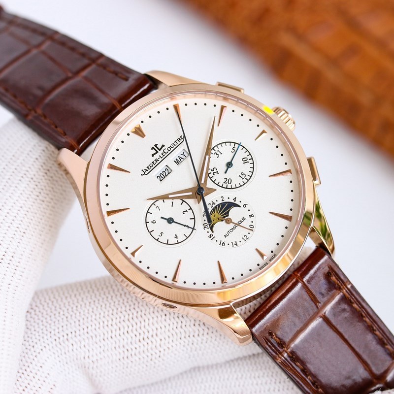 Jaeger-LeCoultre Master Series Replica Watch Quality Timepiece with Essential Features-3