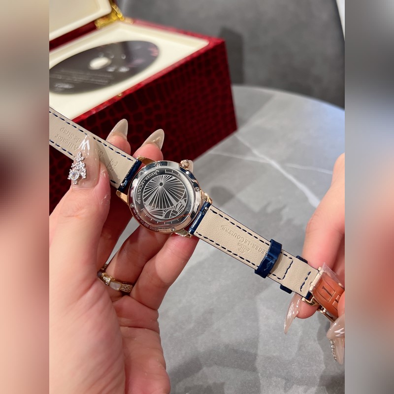 Jaeger-LeCoultre Rendez-Vous Shooting Star Jewelry Replica Watch-6