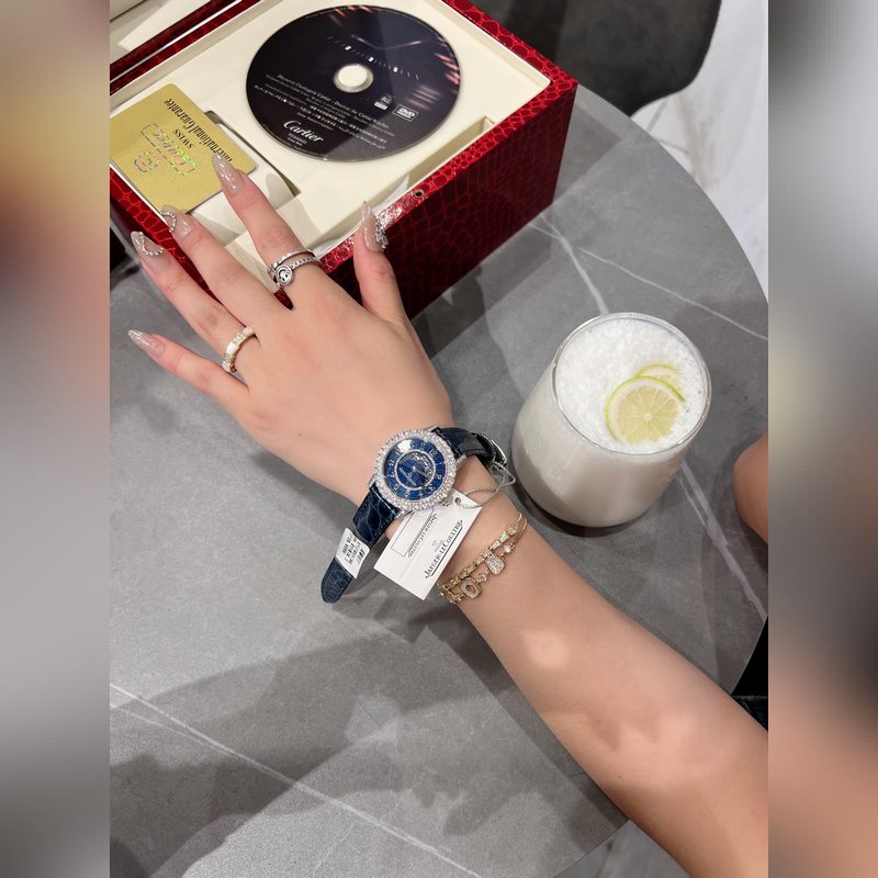 Jaeger-LeCoultre Rendez-Vous Shooting Star Jewelry Replica Watch-4