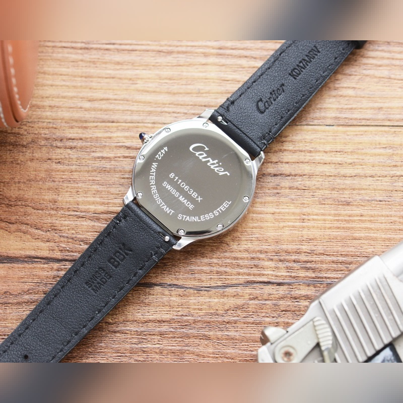 Cartier Ronde Must Series Classic Round Replica Watch with Elegant Design-8