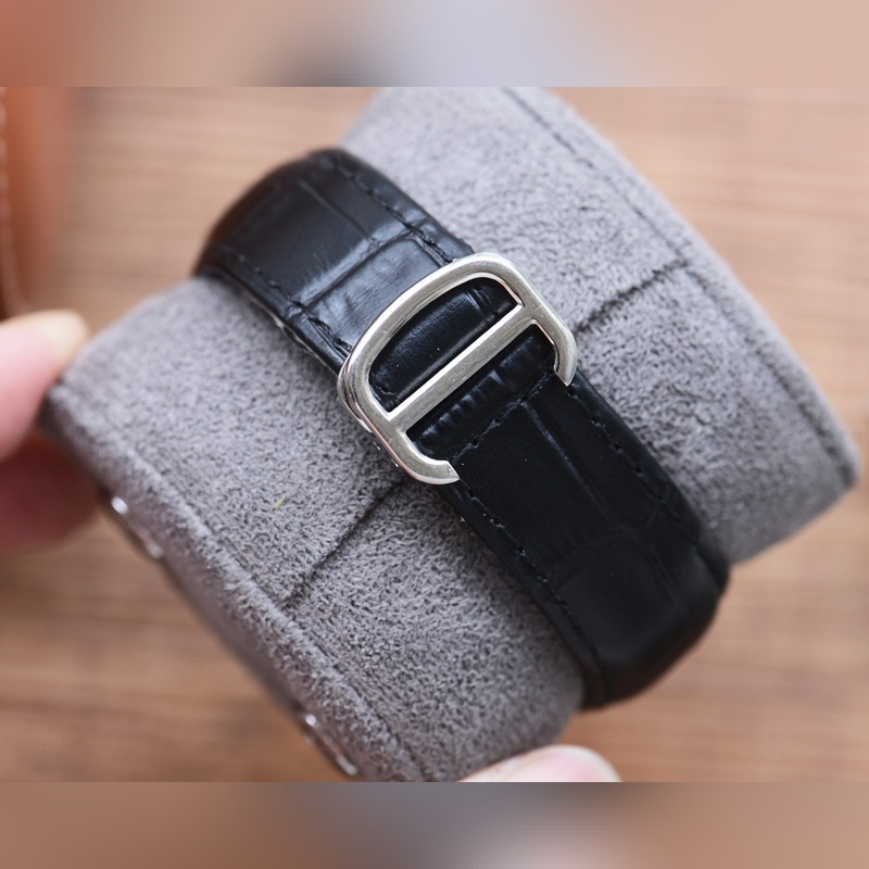 Cartier Ballon Bleu Series Elegant Men's Replica Watch Three-Hand Design-8