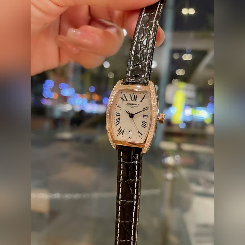 Longines Master Collection Three-Hand Date Replica Watch-4