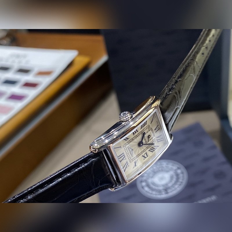 Longines DolceVita Quartz Women's Replica Watch 20.80 x 32.00mm Alligator Leather-5