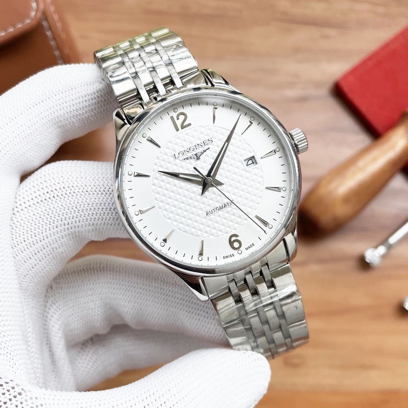 Longines Master Collection Men's Replica Watch Elegant Three-Hand Timepiece-4