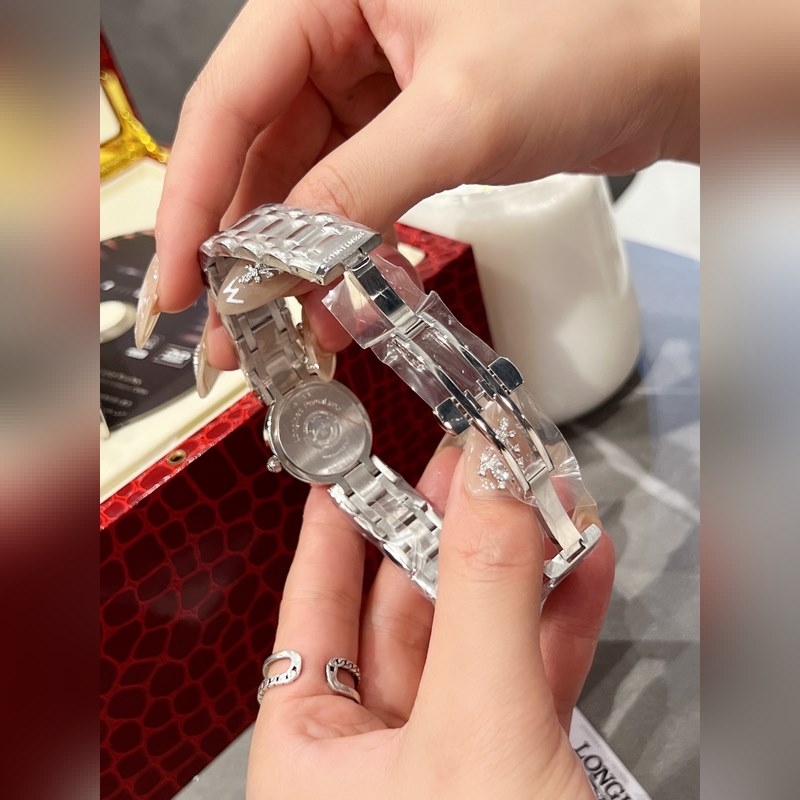 Longines Conquest Heart Moon Series 26.5mm Replica Watch Quality Timepiece-7