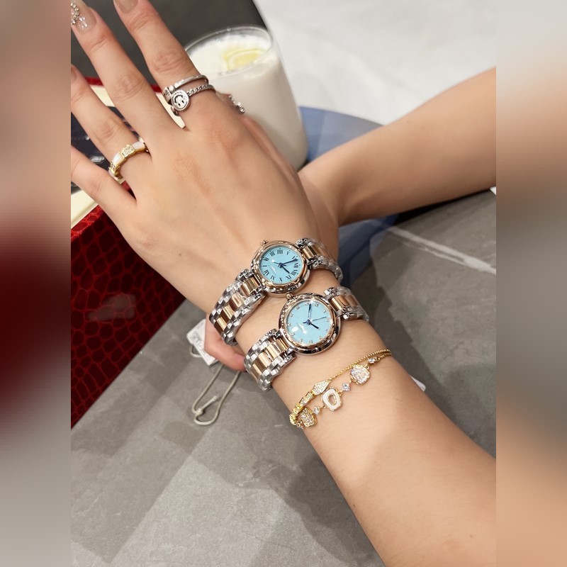 Longines Conquest Classic 26.5mm Moonphase Replica Watch Elegant Design-6