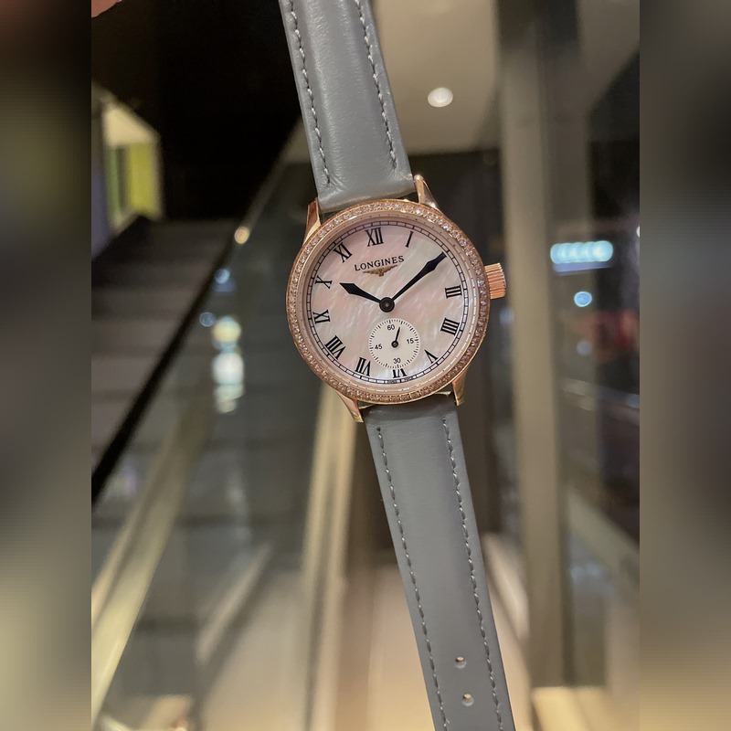 Longines Latest Elegant Women's Replica Watch with Pearl Mother-of-Pearl Dial and Imported Quartz Movement-4