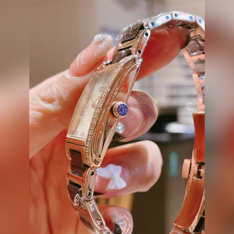 2021 Longines DolceVita Stylish Replica Watch for Elegant Women-4