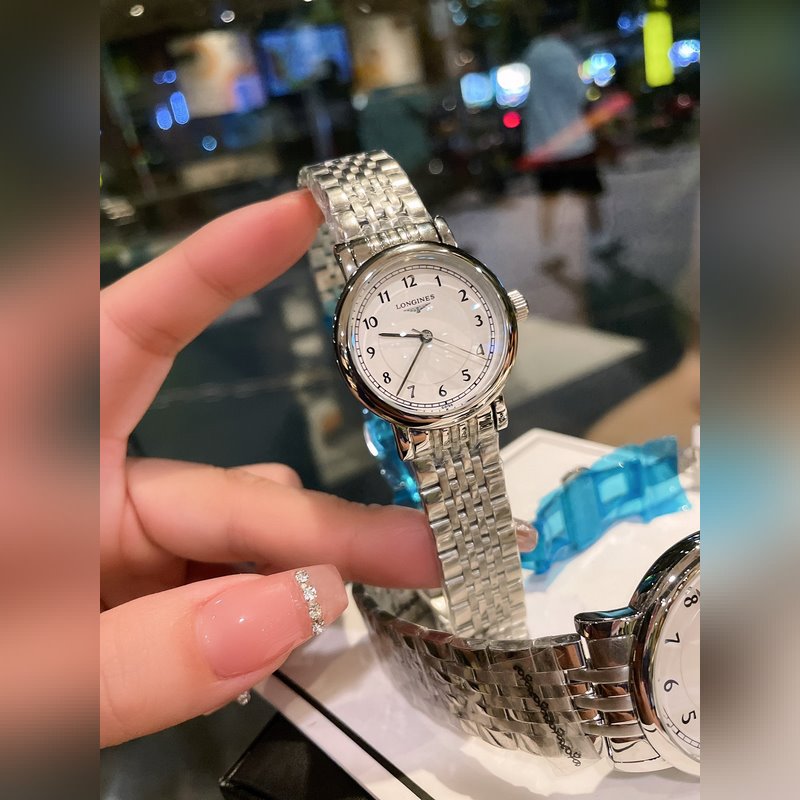 Longines Elegant Couple Replica Watch Vintage Charm with Delicate Details-3