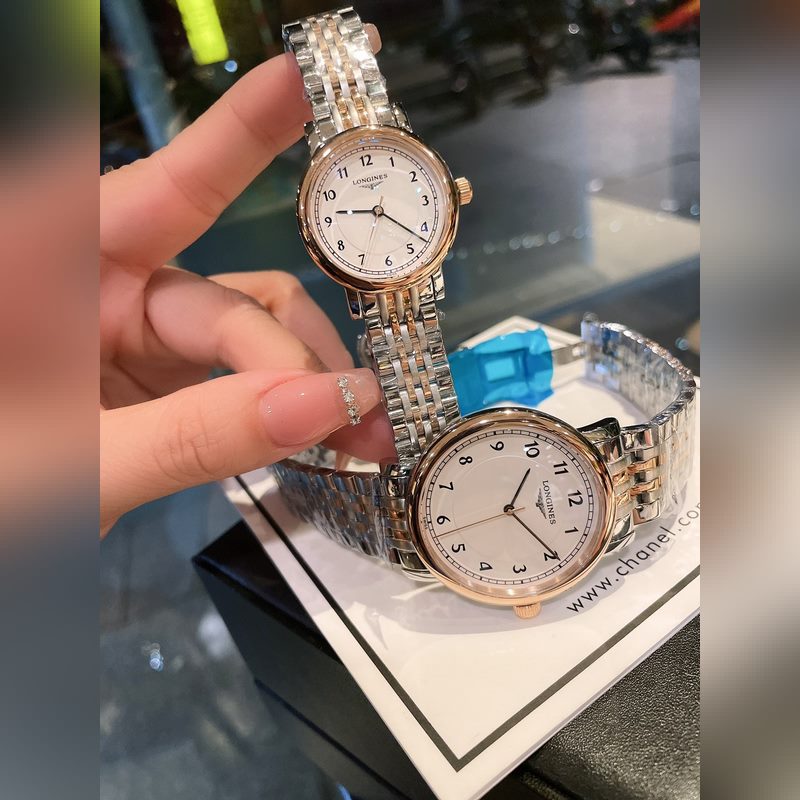 Longines Couple Replica Watch Elegant Vintage Design with Delicate Dial Details-2