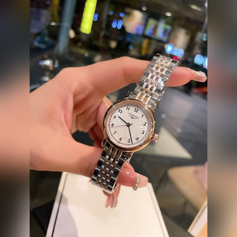 Longines Couple Replica Watch Elegant Vintage Design with Delicate Dial Details-6