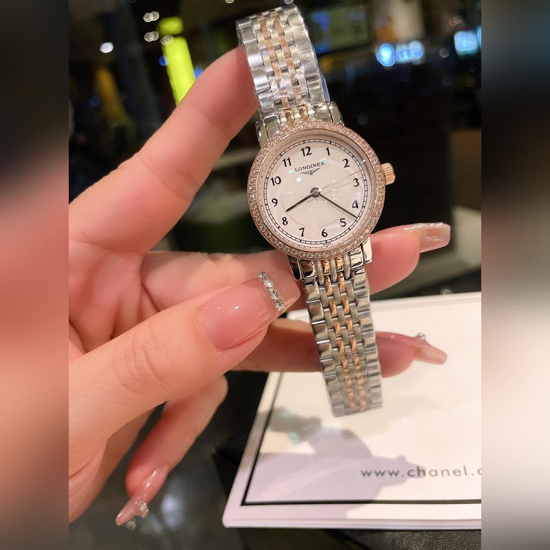 Longines Couple Replica Watch Elegant Vintage Design with Delicate Detailing-1