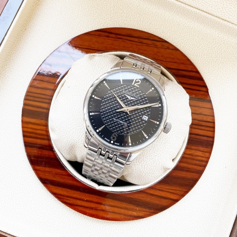 Longines Classic Men's Replica Watch Elegant Design Superior Quality-6