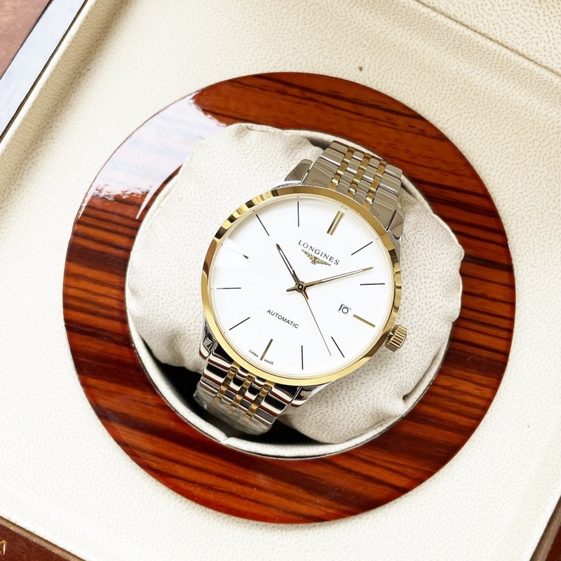 Longines Classic Men's Replica Watch Elegant Big Three Hands Design-6