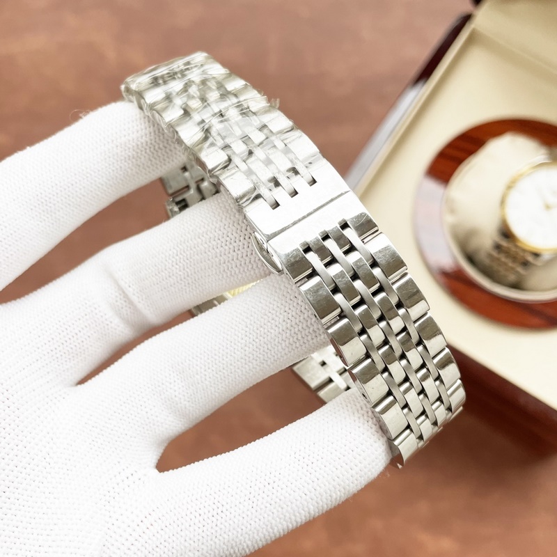 Longines Classic Men's Replica Watch Elegant Big Three Hands Design-7