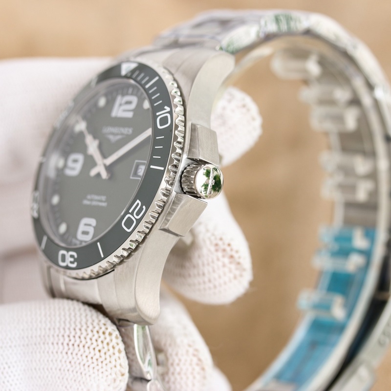 Longines Conquest Diver Elegance Meets Performance in New Collection-6