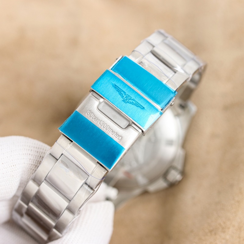 Longines Conquest Diver Elegance Meets Performance in New Collection-8