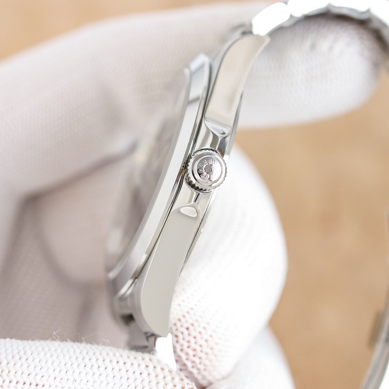 Longines Conquest Classic 2892 Men's Replica Watch 2025 New Model Elegant and Premium Quality-5