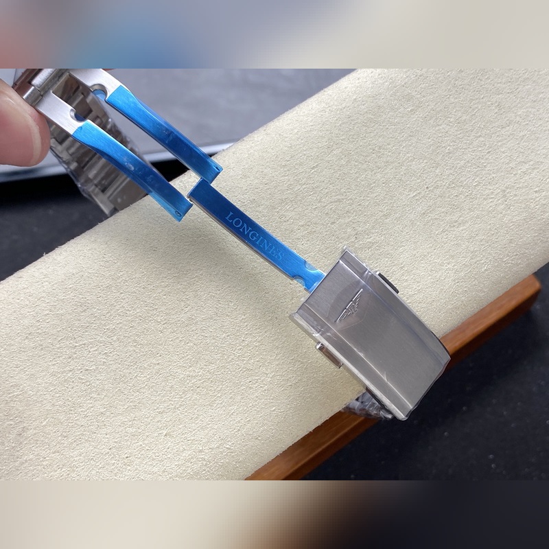 Longines Conquest Classic GR Perfect Replica Dive Replica Watch-8