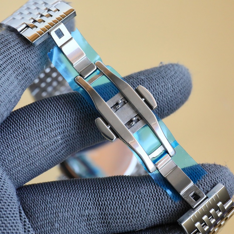 Longines Elegant Couple Replica Watch Minimalist Design with Day Display-7