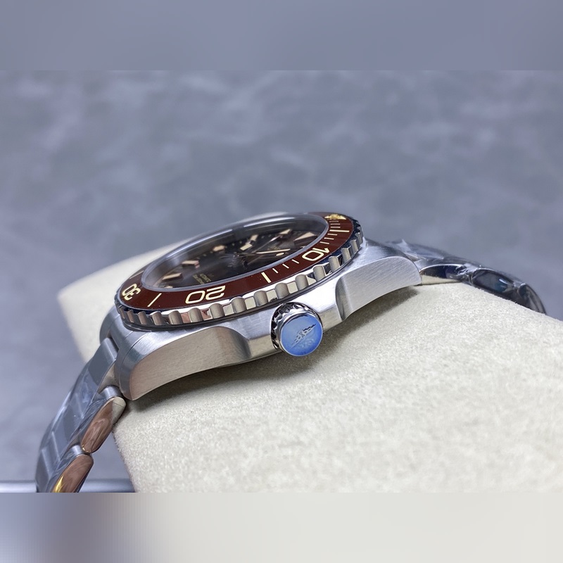 LONGINES CONQUEST Diver's Replica Watch Perfect Replica with Core Features-5