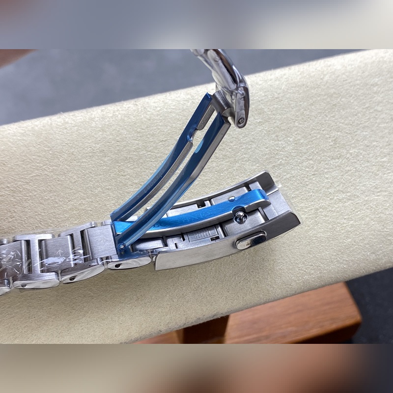 LONGINES CONQUEST Diver's Replica Watch Perfect Replica with Core Features-8