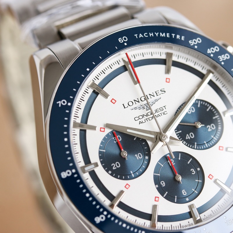 Longines Conquest V.H.P. Unique Design and Practical Features-5