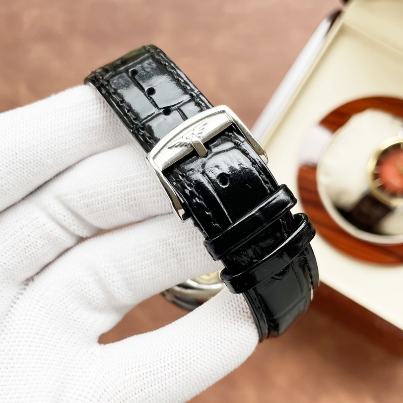 Longines Classic Men's Replica Watch Exceptional Quality Elegant Design Large Three-Hand-7