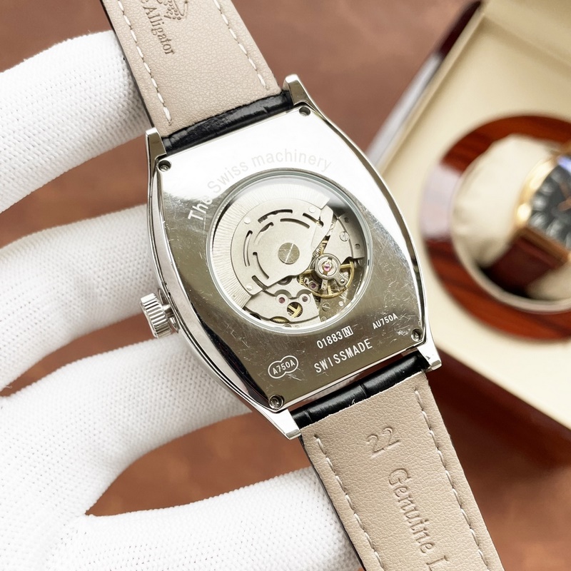 Longines Men's Replica Watch Classic Big Three Hands Design Elegant and Distinguished-6