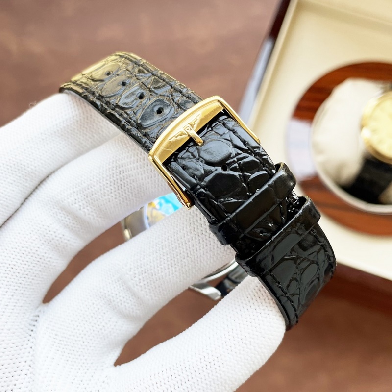 Longines Classic Men's Replica Watch Elegant Big Three Hands Design Superior Quality-6