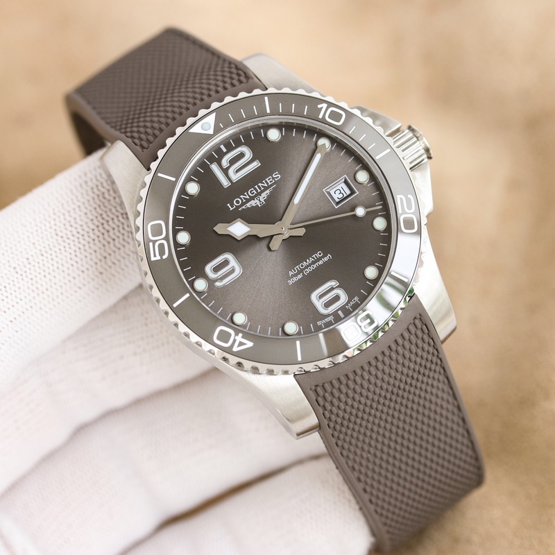 Explore Longines Conquest Diver Series Sporty Elegance Redefined-3