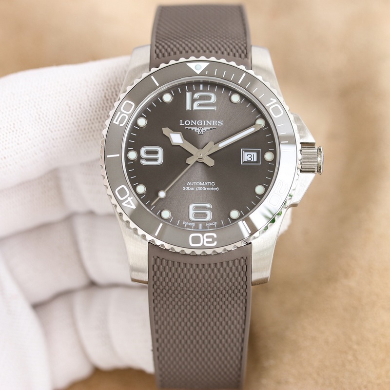 Explore Longines Conquest Diver Series Sporty Elegance Redefined-4