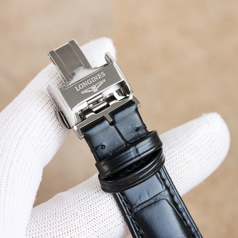 Longines Conquest V.H.P Unique Design Practical Features High Quality-8