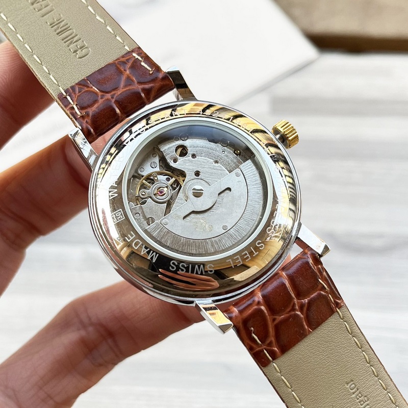 Longines Elegant Three-Hand Men's Replica Watch Luxurious Leather Strap-7