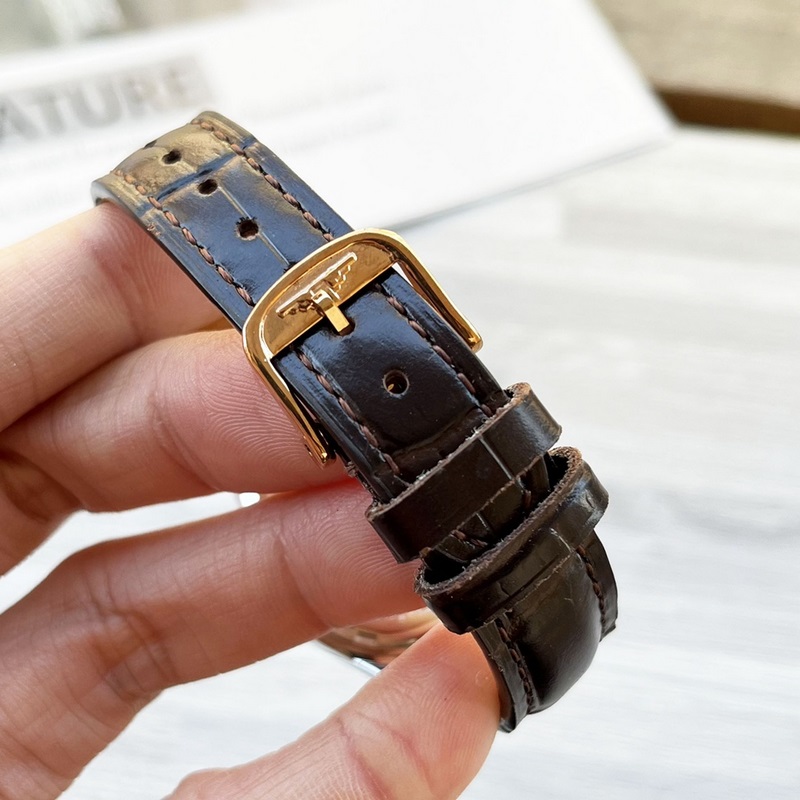 Longines Conquest Classic Women's Dynamic Design and Premium Quality-8