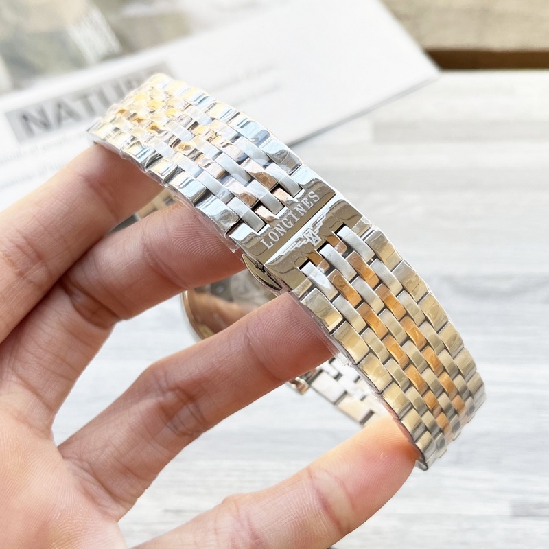 Longines Couple's Replica Watch Elegant Design Delicate Dial Details-7