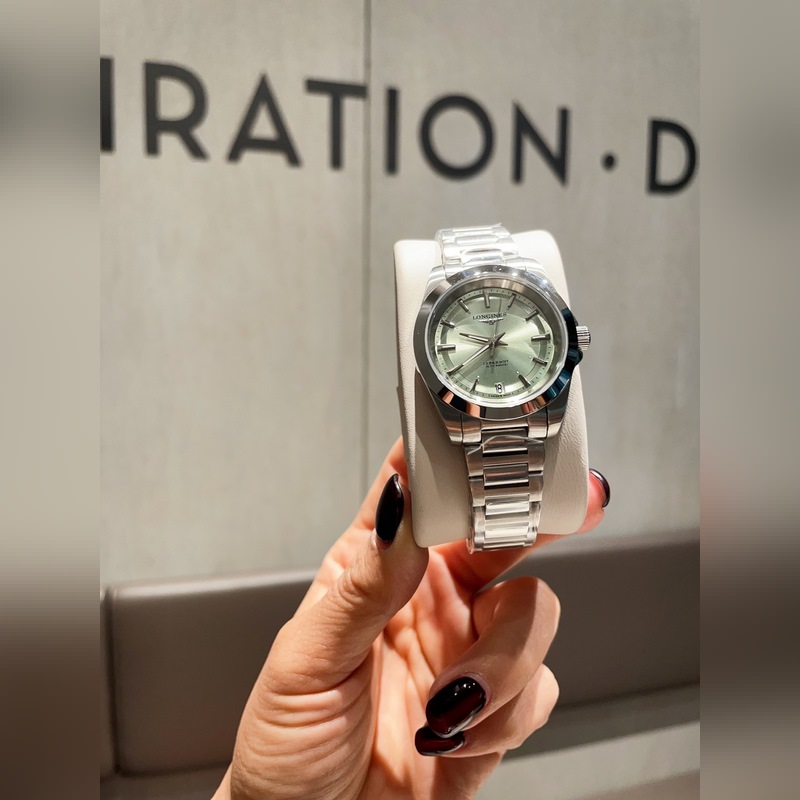 Longines Conquest V.H.P. 34mm Women's Replica Watch 316 Stainless Steel CNC Craftsmanship-4