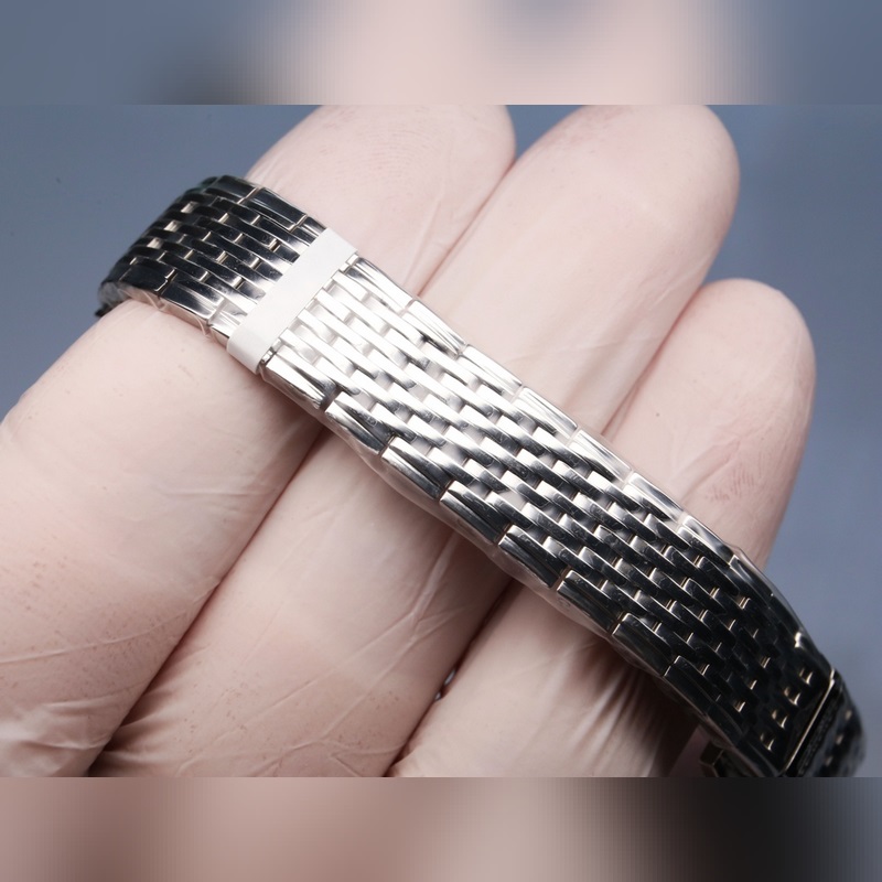 Longines Elegant Conquest Series 120m Water Resistant Exquisite Detail-7